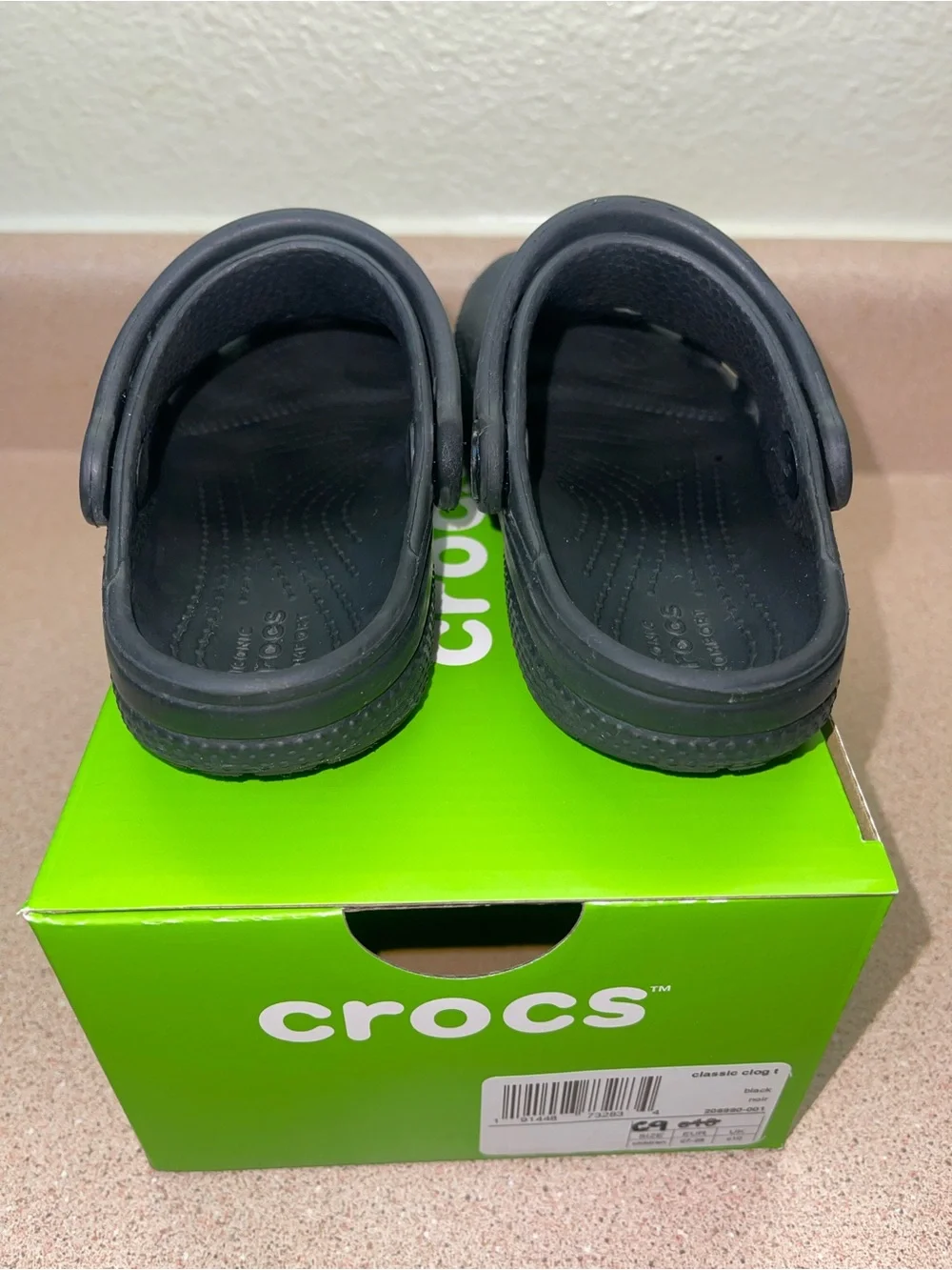 CROCS Kids Classic Clog in Black